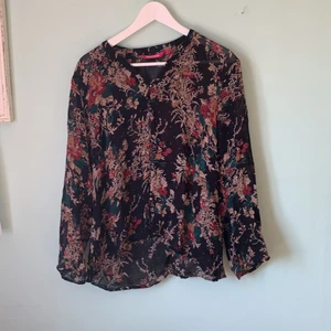 Blus  - Fin blus från indiska jag tyvärr ej använder. 