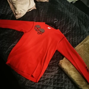 Better Bodies långärmad tröja  - Långärmad tröja från Better Bodies i storlek Small, använd ca 5 ggr så väldigt fint skick. Kan skicka och köparen står för fraktkostnaden. 