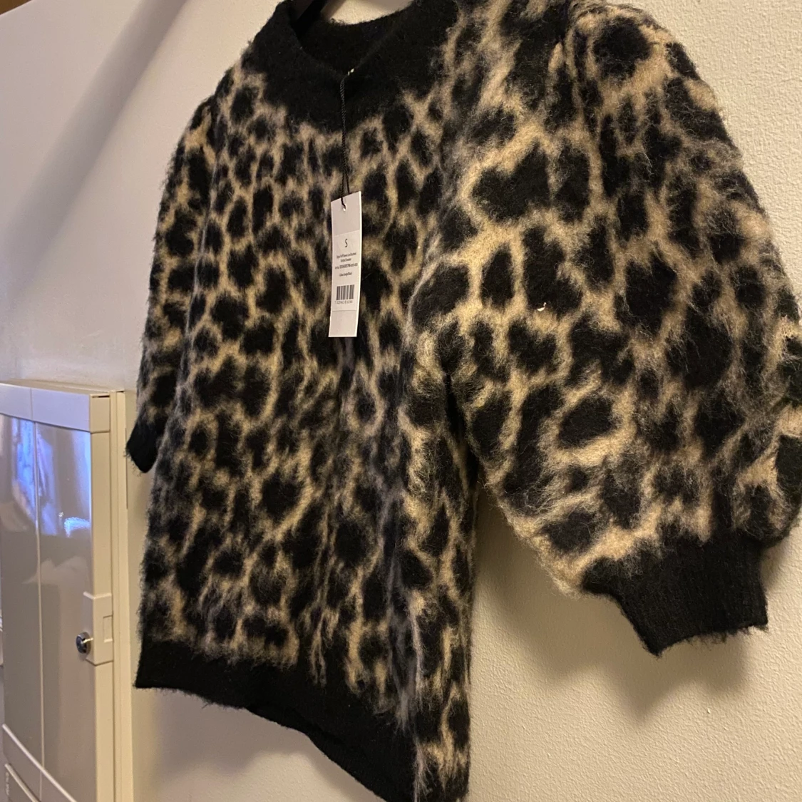 Stickad leopard tröja från NA KD - 91
