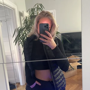 Tunn väst ifrån stadium - Använd 1 gång, nypris 349, 