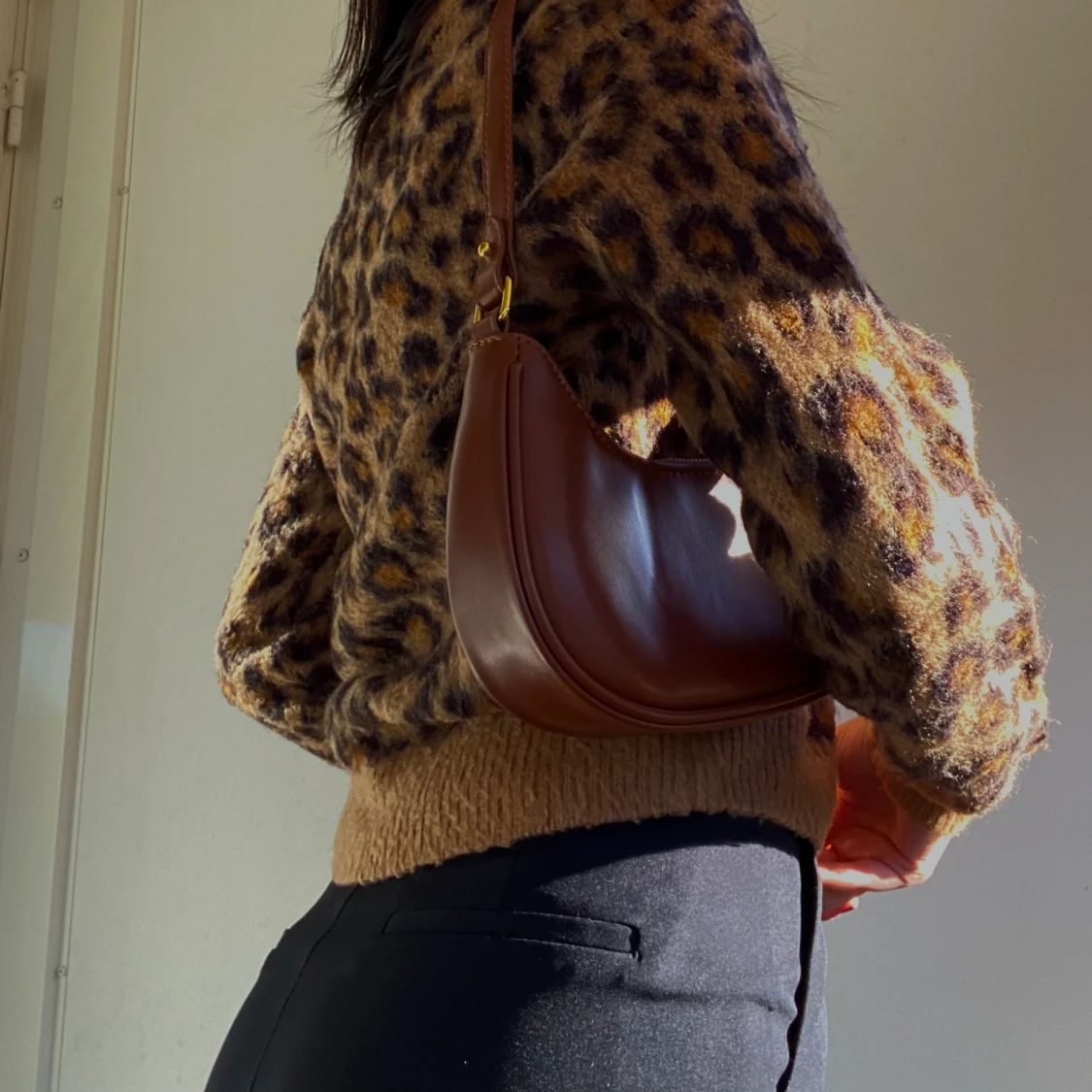 Stickad leopard tröja🤎