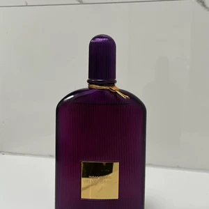 Tom Ford - Velvet Orchid  - 100 ml, nästan full (se bild). Nypris 1620kr.
