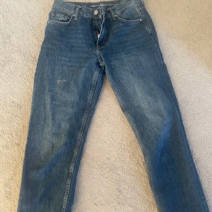 Jeans - Helt vanliga blåa jeansen i bra skick!