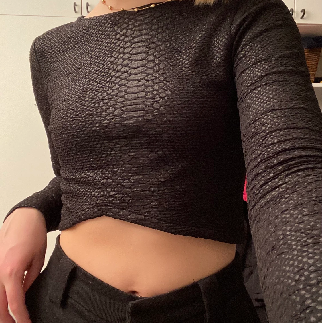 Crop top med ormmönster