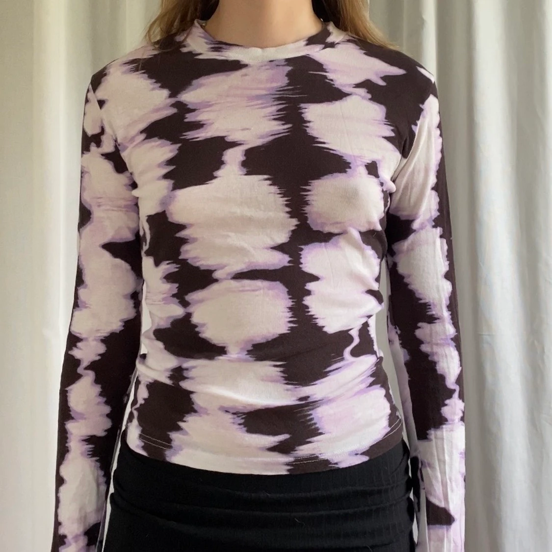 Weekday långärmad t-shirt med psykadeliskt mönster