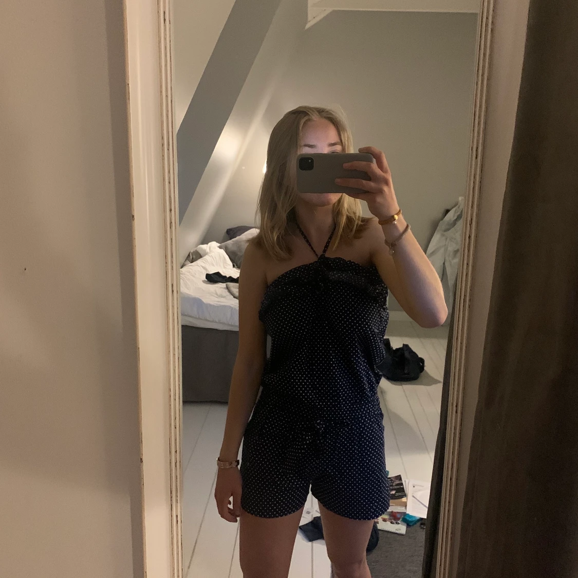 Mörkblå prickig playsuit - 90