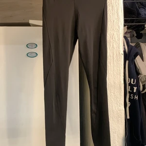 Tränings thigts  - Svarta tränings thigts🖤 har varit mina favvoriter ett långt tag 😍