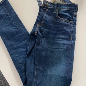 Ralph Lauren jeans  - Jeans från Ralph Lauren i stl 25/34. Modell skinny. Mycket sparsamt använda. 