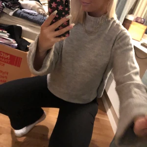 Stickad tröja - Supermysig & höstig tröja ifrån gina tricot. Passar allt från xs-l💕⭐️