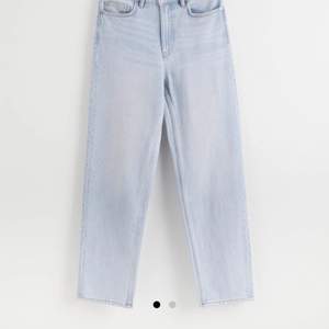Superfin jeans i modellen Nea från Lindex. Tyvärr förstora för mig. 