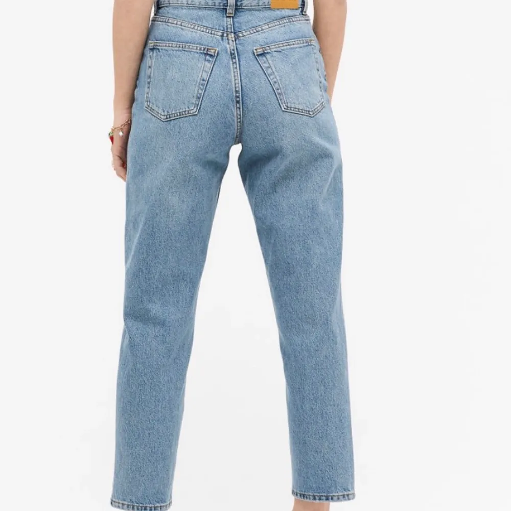 Säljer mina taiki jeans från Monki. Storlek 24. Bra skick 💓 Nypris 400. Jeans & Byxor.
