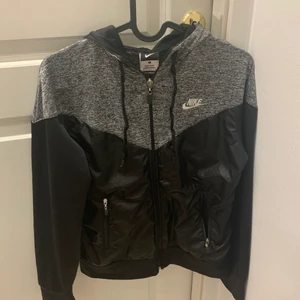Nike jacka -  En Fin nike jacka