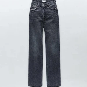 Zara Jeans  - Gråa Jeans från zara i 90s high waist
