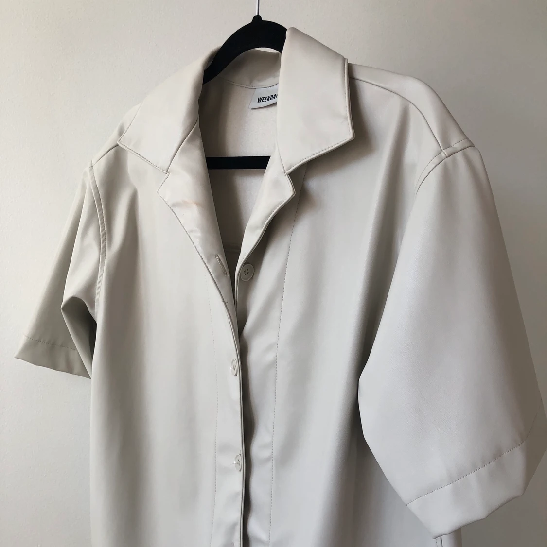 Leia Shirt White/Beige