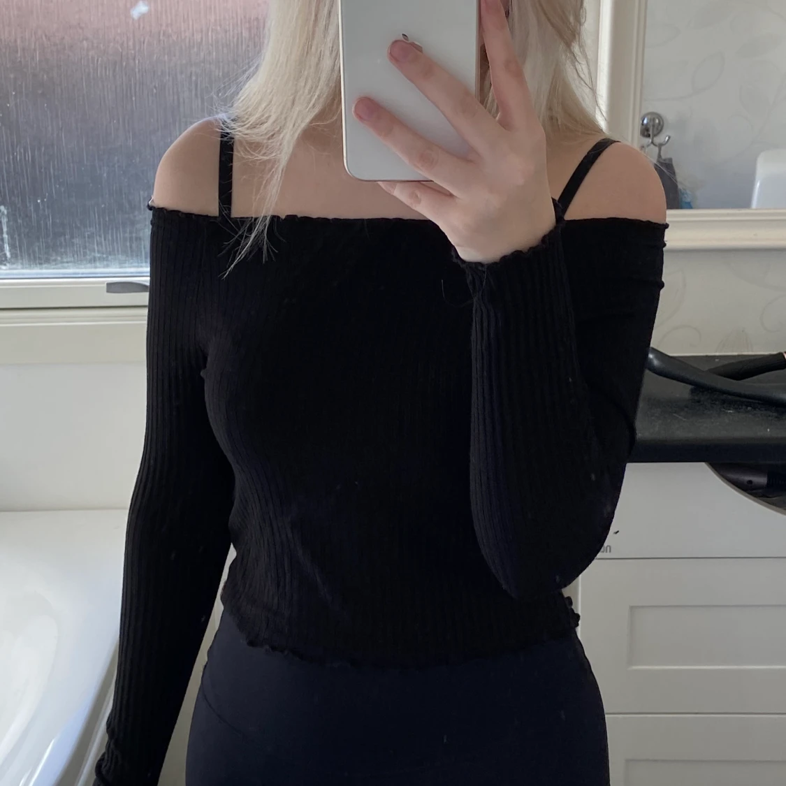 En off shoulder tröja - 91