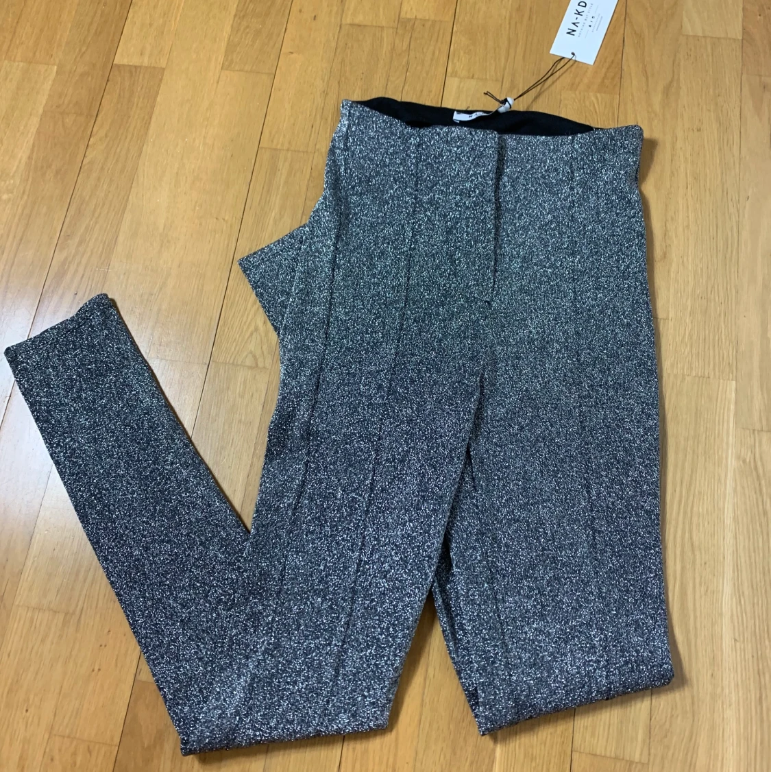 Glittriga byxor  - 90