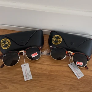 Rey ban - Två par helt oanvända äkta Rey bands! Säljes för 300 kr styck! Fodral och etikett samt tork duk medföljer🤍