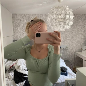 Gina tröja  - Så fin tröja ifrån Gina. Inte riktigt något jag använder tyvärr men den är så fin❤️