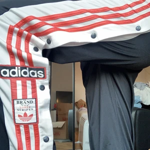 Adidas popper pants - Säljer pga används inte