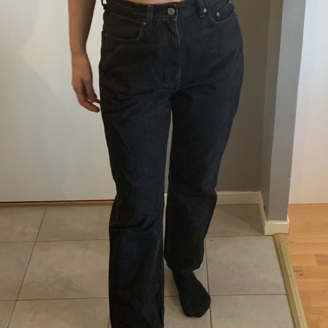 Svarta jeans