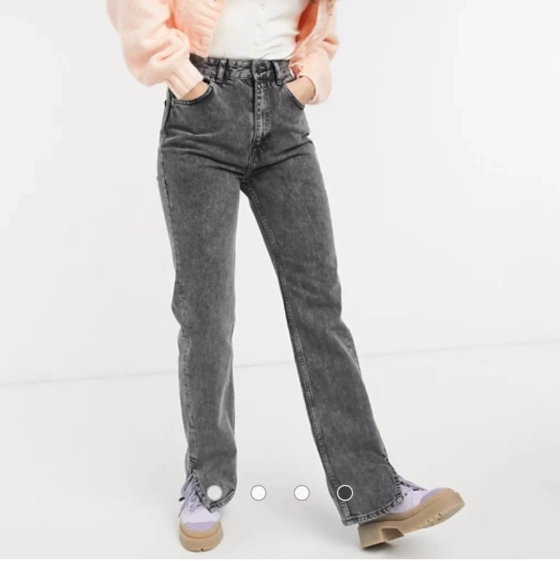 Gråa jeans med slits - 90