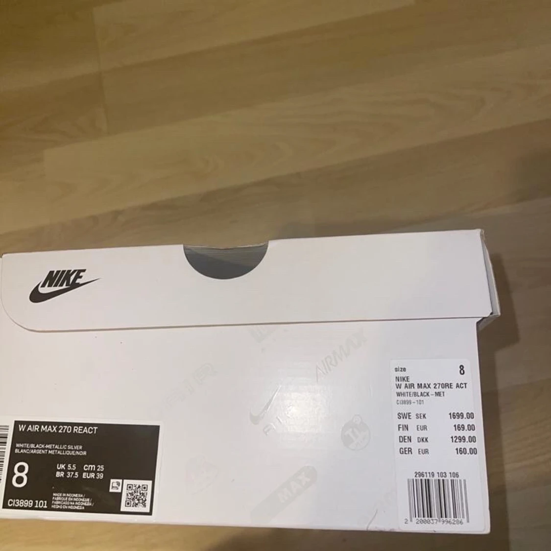 Nike Air Max 270 React - 91