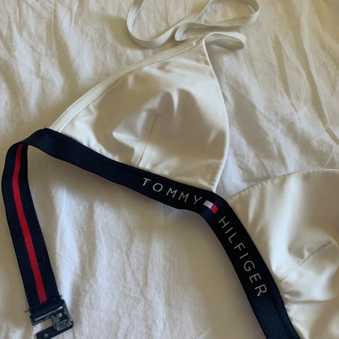 Säljer Tommy Hilfiger bikini 