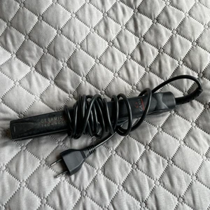 Plattång!🤍 - Säljer denna plattång. Den fungerat jättebra och inga fel osv.