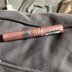 Sky high - En ny sky high mascara , råka beställa 2 st 