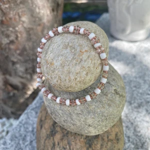 Pärlarmband rosa - Egengjort armband av seedbeads i rosa nyans 💕