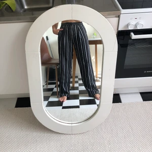 Randiga byxor - Fina och sköna randiga byxor med kostymfickor bak. ❤️