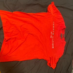 Tommy hillfiger - Använt flera gånger skick 8/10