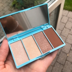 Bellapierre highligher  - Jättefin highligher från Bellapierre Cosmetics. Nypris 335kr, helt oanvänd. Frakt tillkommer🥰