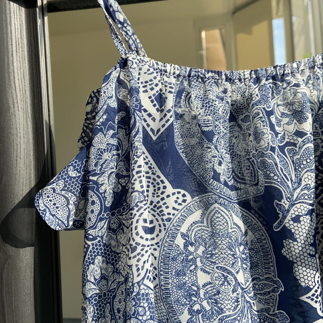 Flowy half off-shoulder top - 91