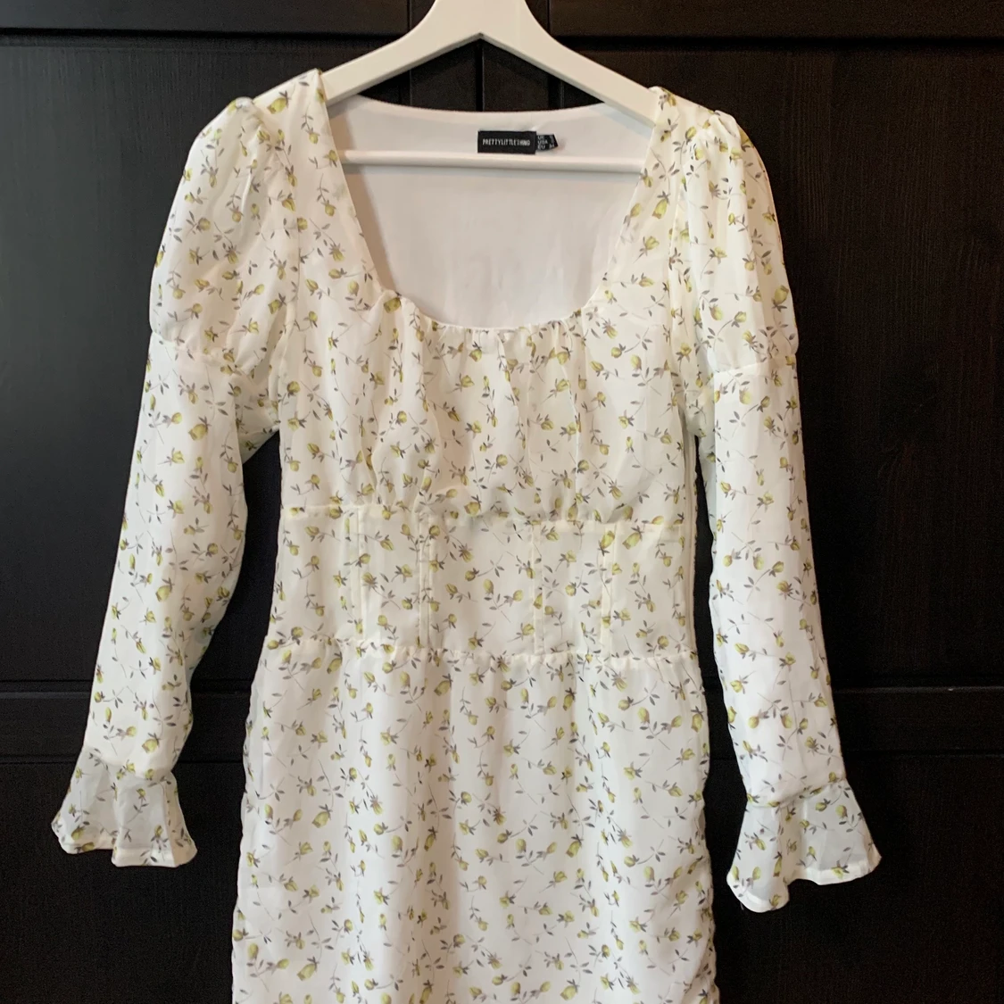 Sommarklänning från PrettyLittleThing ☀️☀️