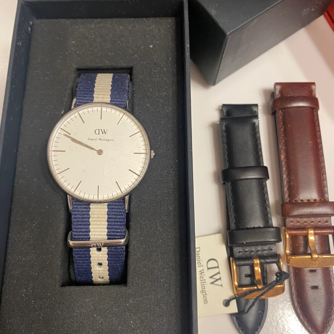 Klocka + 2 extra armband 