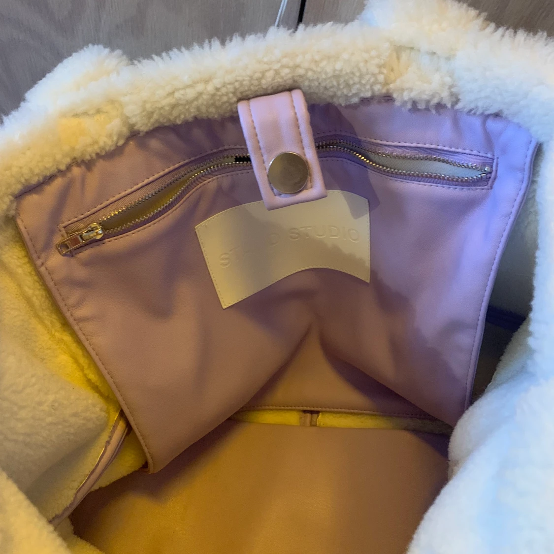 STAND STUDIO bag  - 90