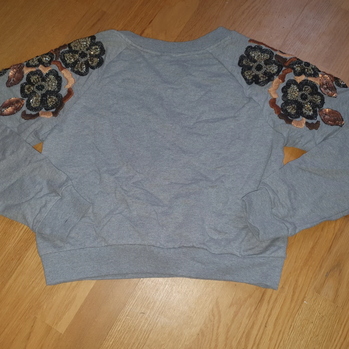 H&M Trend sweatshirt med paljetter - 91