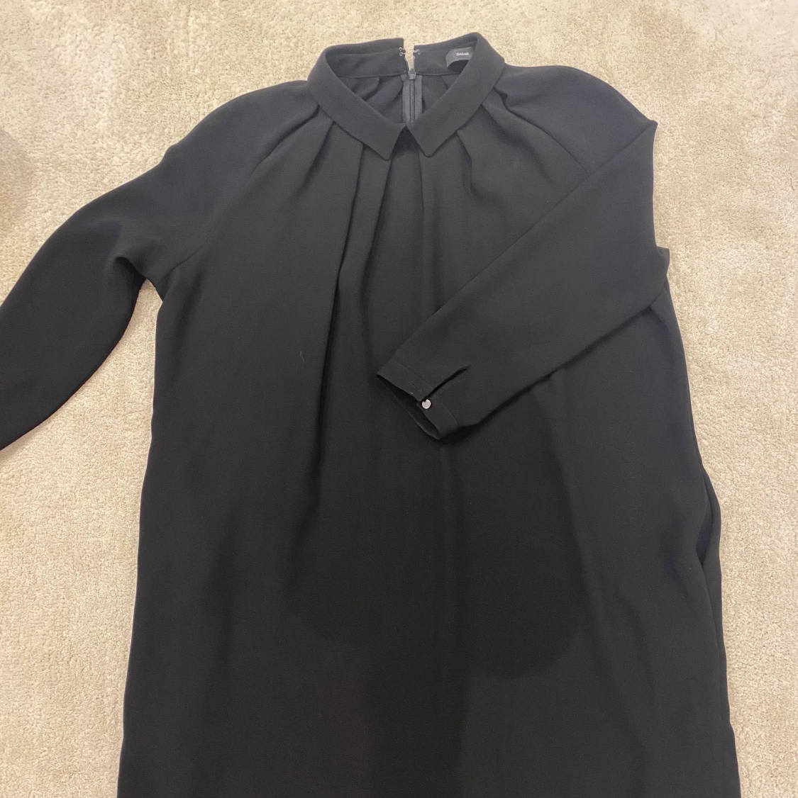 Svart klänning  - 91