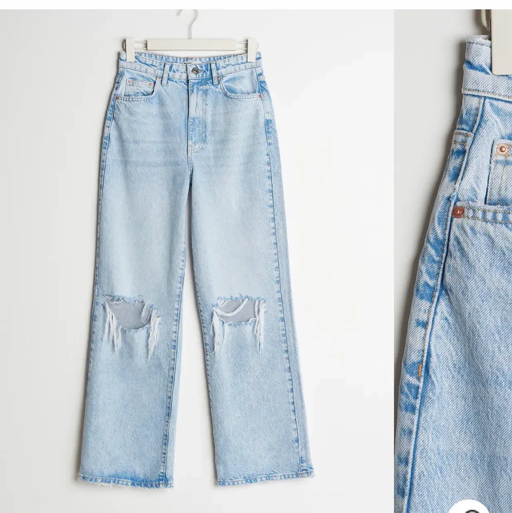 Säljer dessa jeans då dom har blivit för små och inte kommer till användning längre. Jätte fina jeans nästan aldrig använda! Köpta för 599kr. Jeans & Byxor.