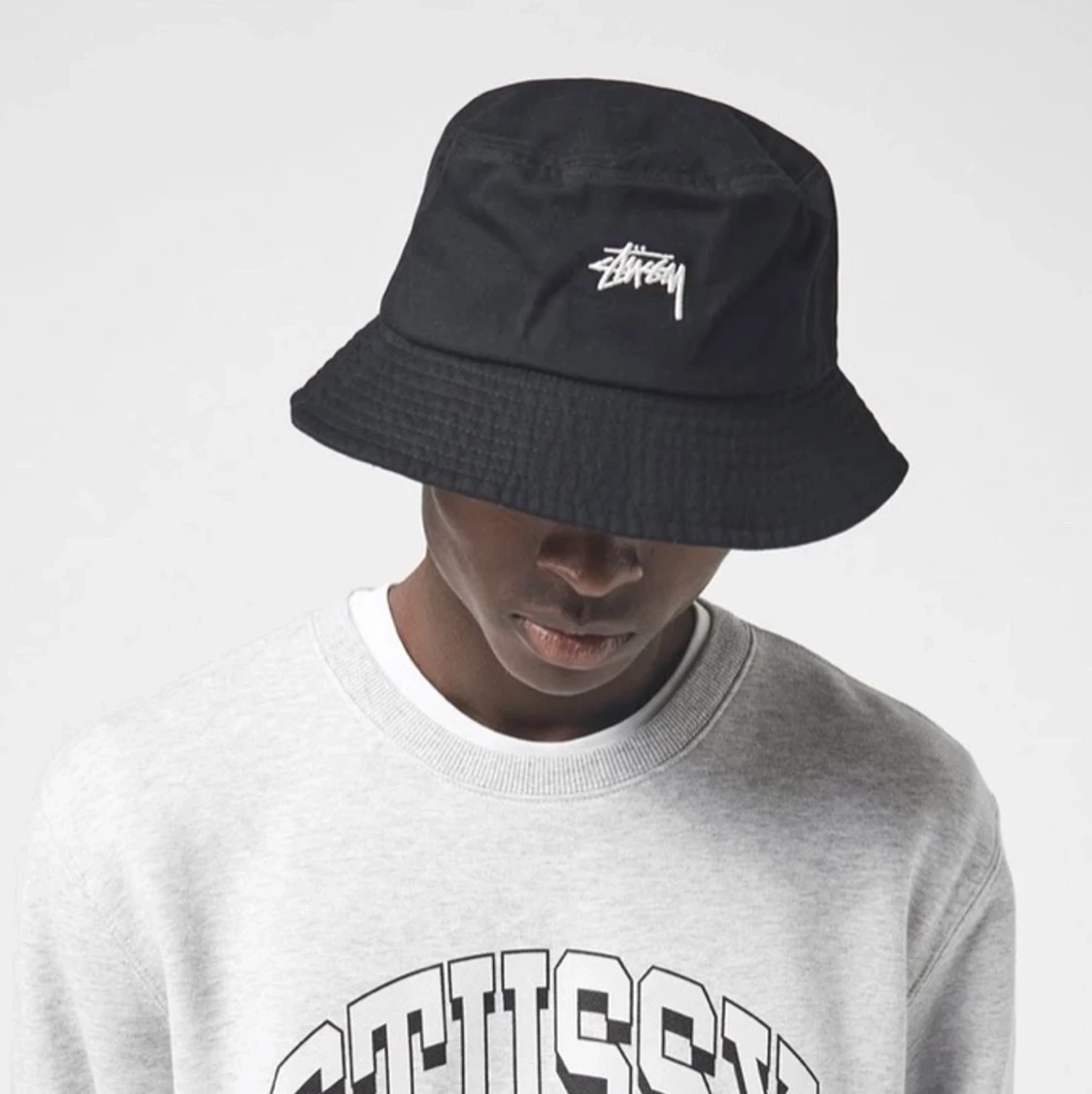 Intressekoll på Stussy buckethat