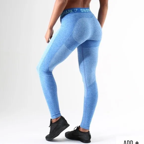 Gymshark flex leggings blue i strl s, väldigt bra skick☺️. Jeans & Byxor.
