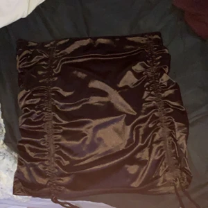 Kjol - Jätte fin kjol från hm storlek L men passar M också