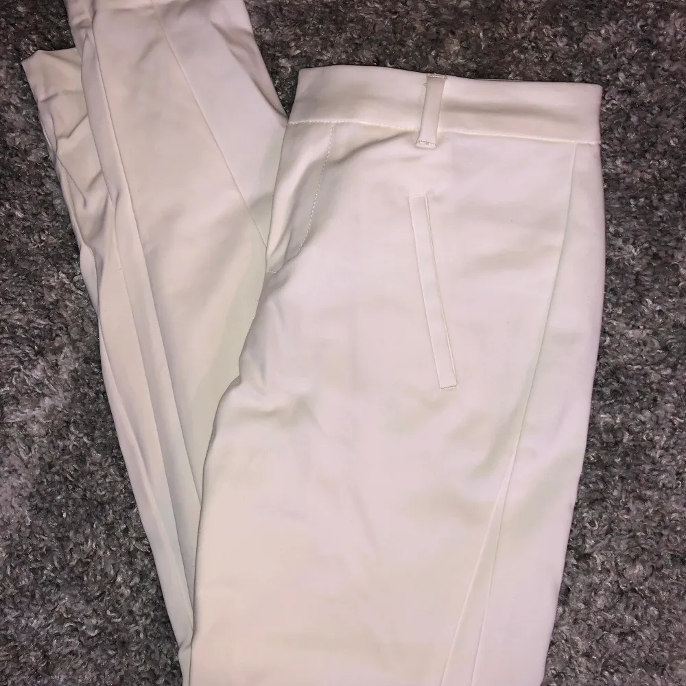 Storlek XS/32, men passar mig som är S. Farkut & Housut.
