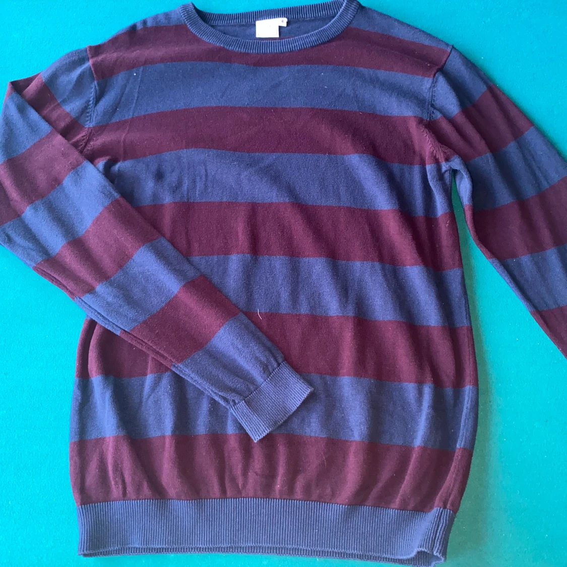 Tröja blå och vinröd  - 90