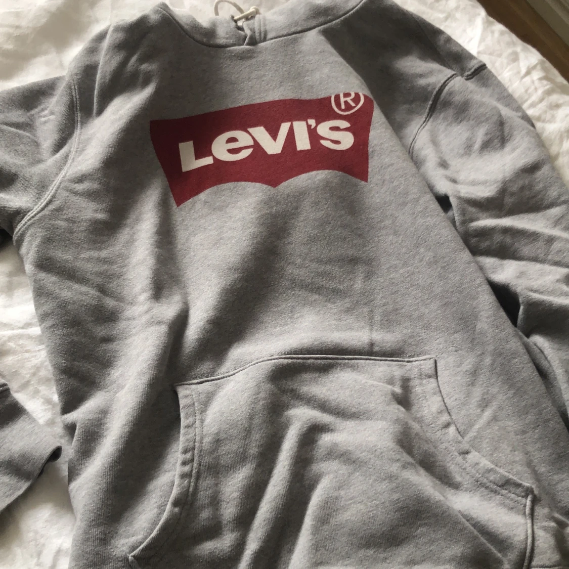 Levis M