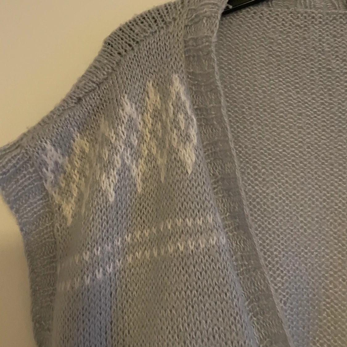Stickad väst  - 90