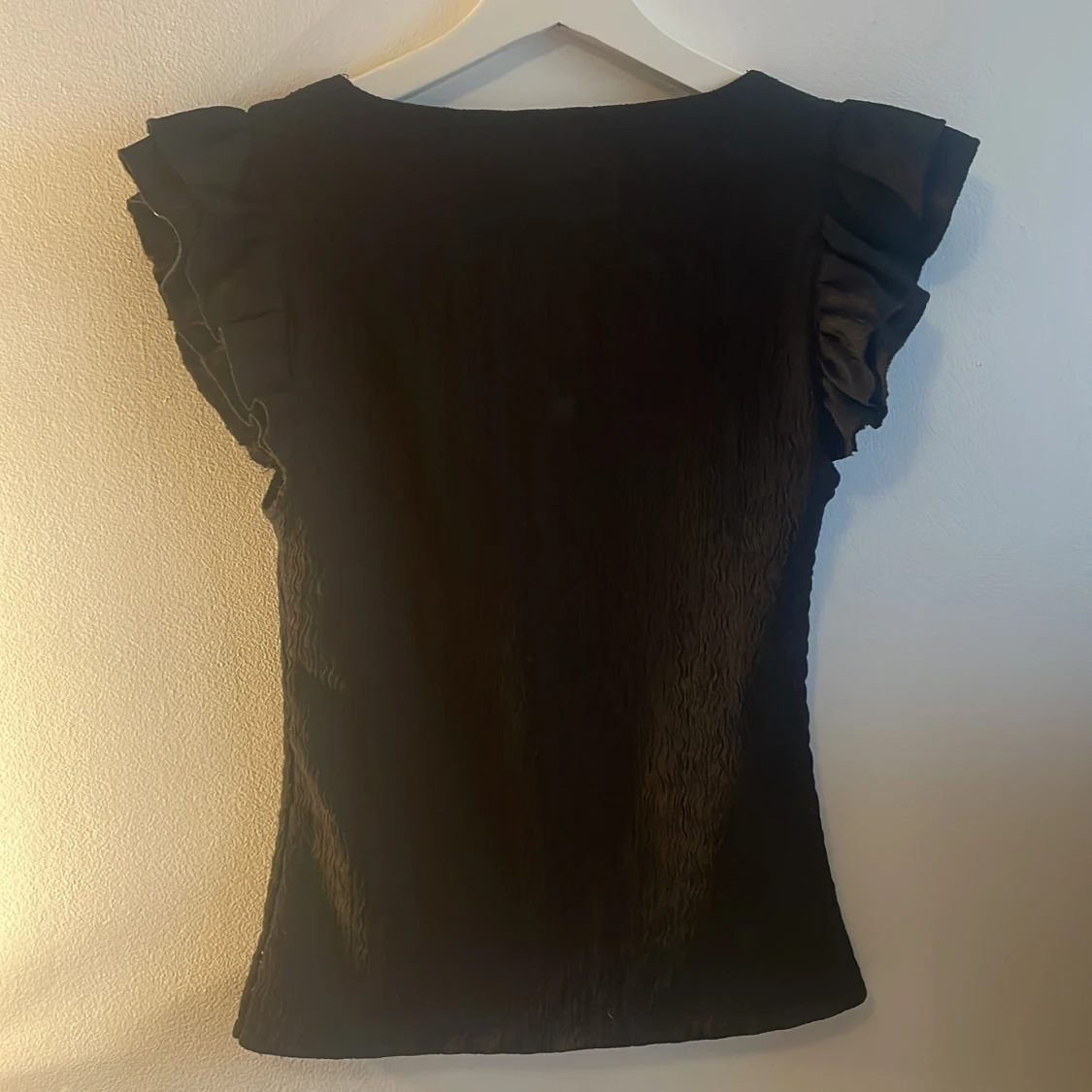 Topp med volangärmar - 1