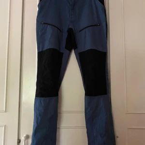 friluftsbyxor - Använd men bra skick 