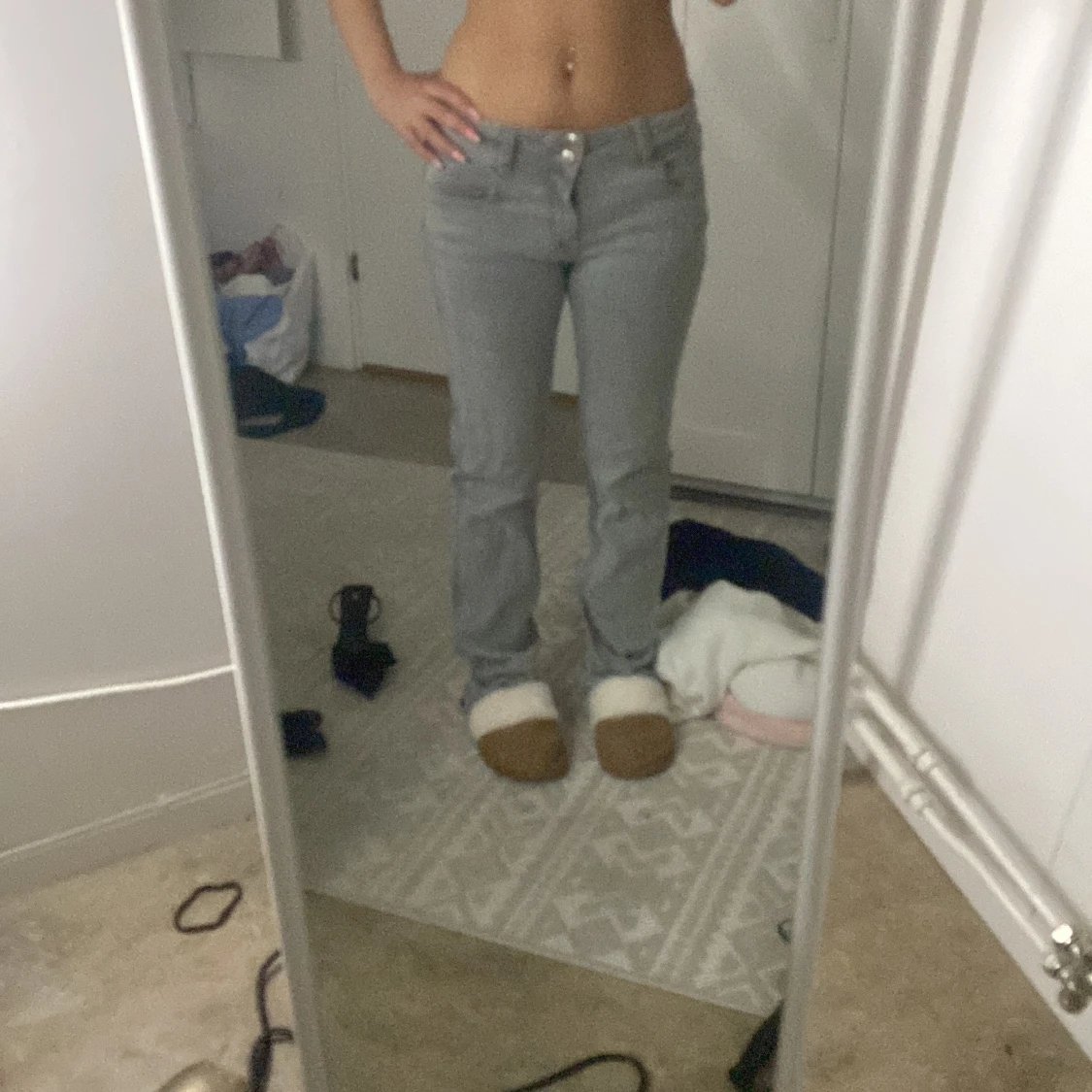 Ljusgrå raka jeans - 1